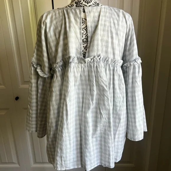Women's Ruffle Smock Top - Picture 3 of 4